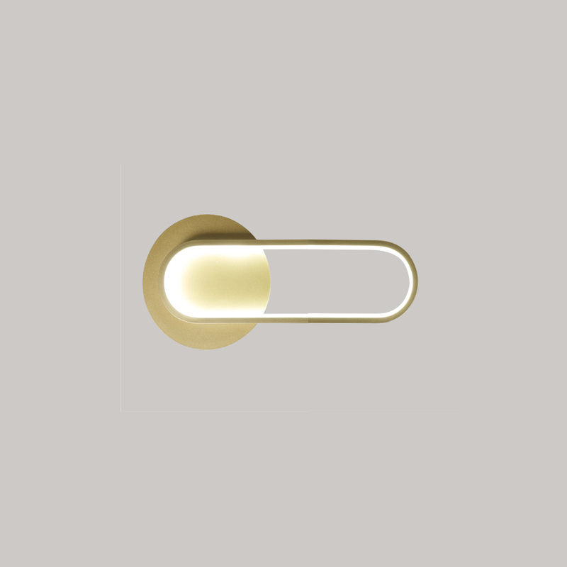 Elegant Brass Wall Lamp