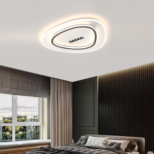 Curved White Ceiling Lamp
