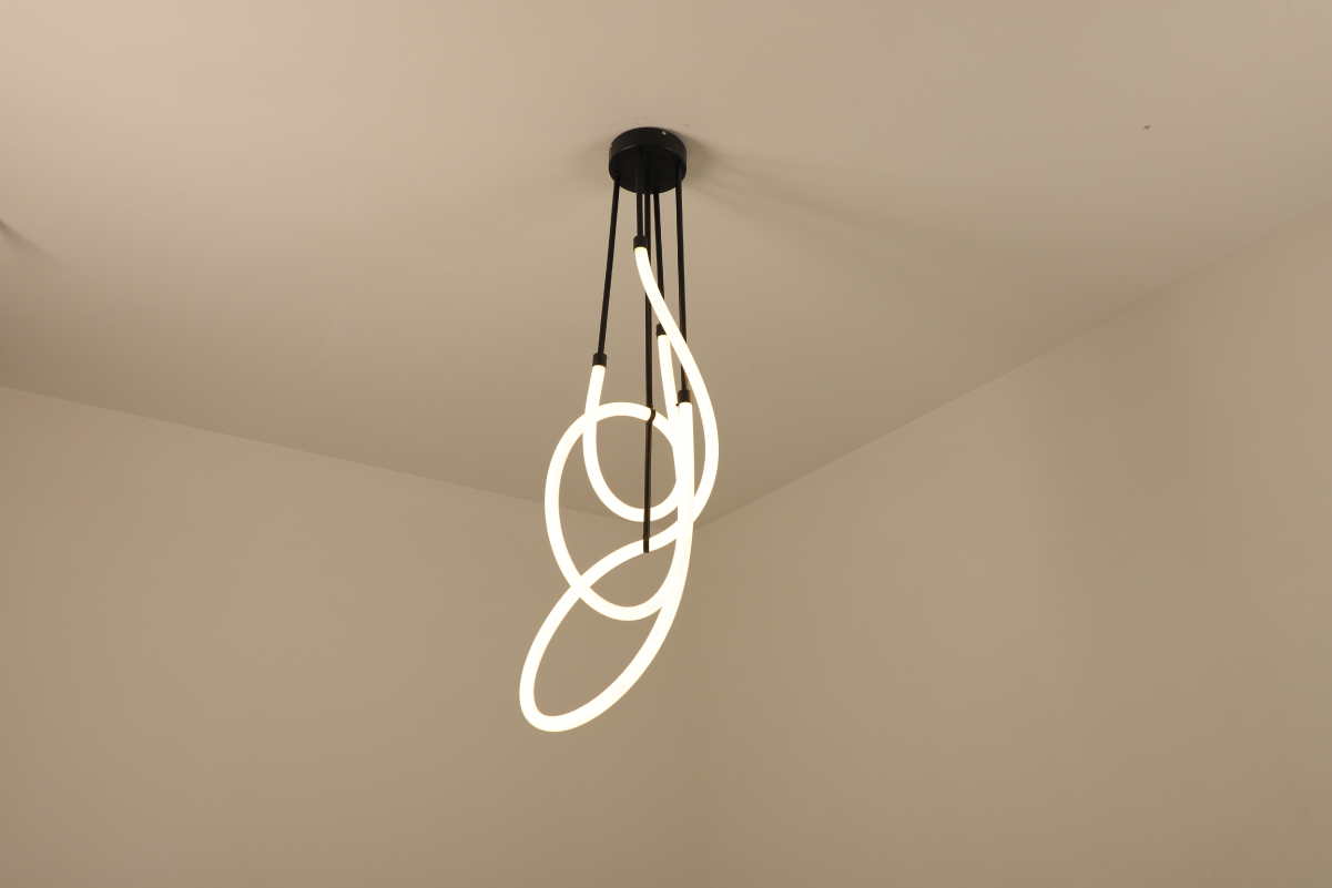 How-To-Select-Suitable-Wall-Lamps-And-Pendant-Lamps.jpg